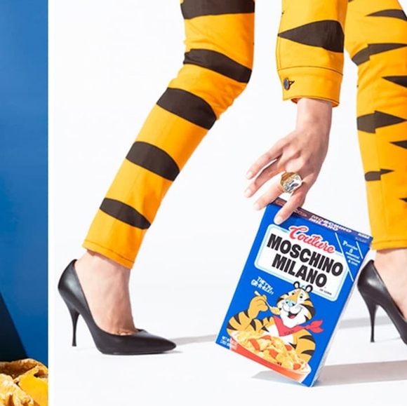 Moschino Couture Milano Cereal Box Kellogg's Frosted Flakes Cereal Box - Picture 6 of 6